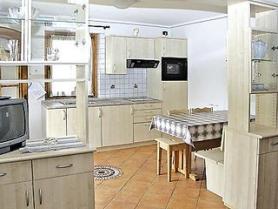 Italský apartmánový dům Chalet La Golp a jeden z apartmánů